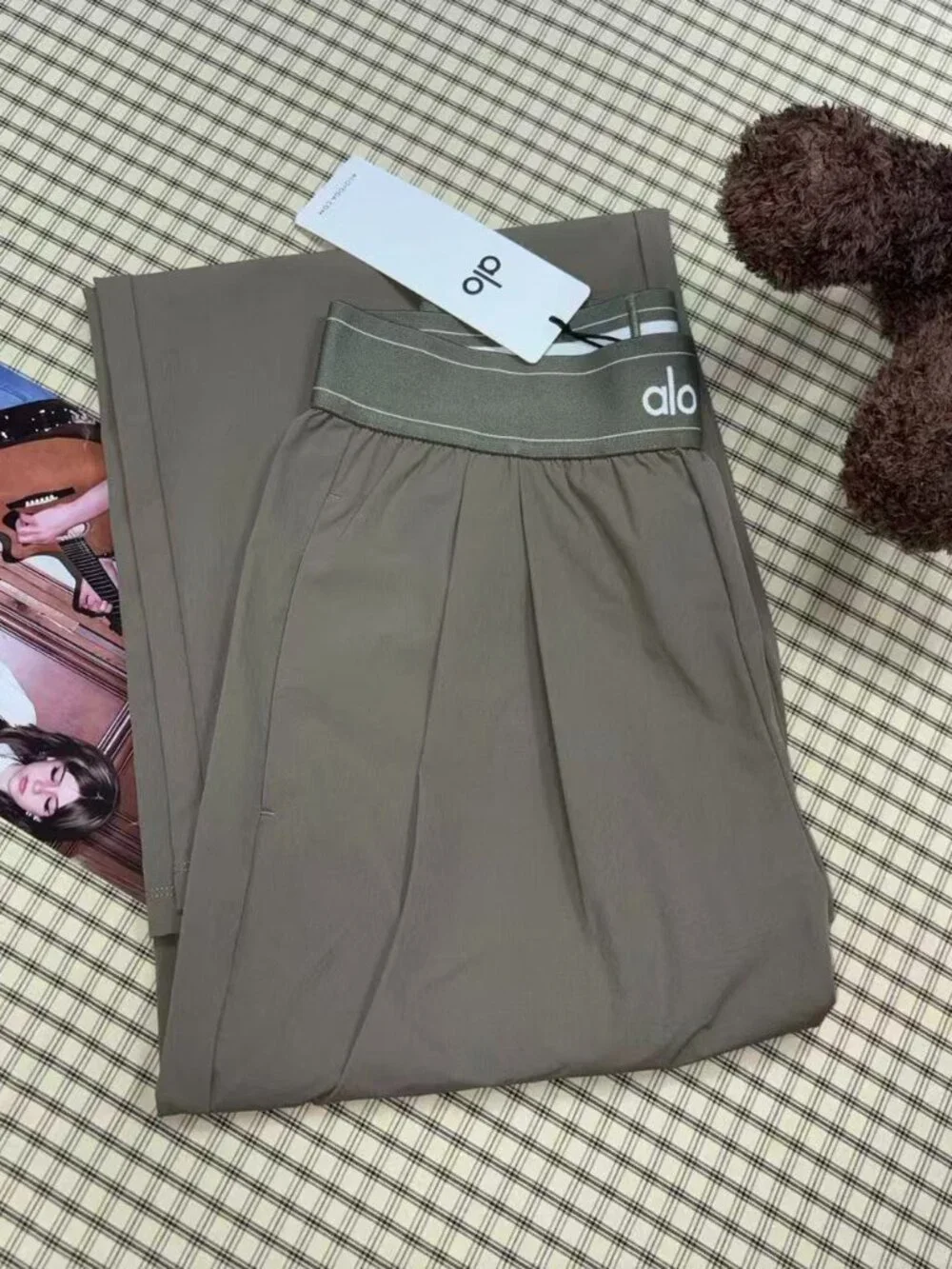 🤍Alo Yoga Suit Up Trouser Olive Regular Loose Straight Leg 30